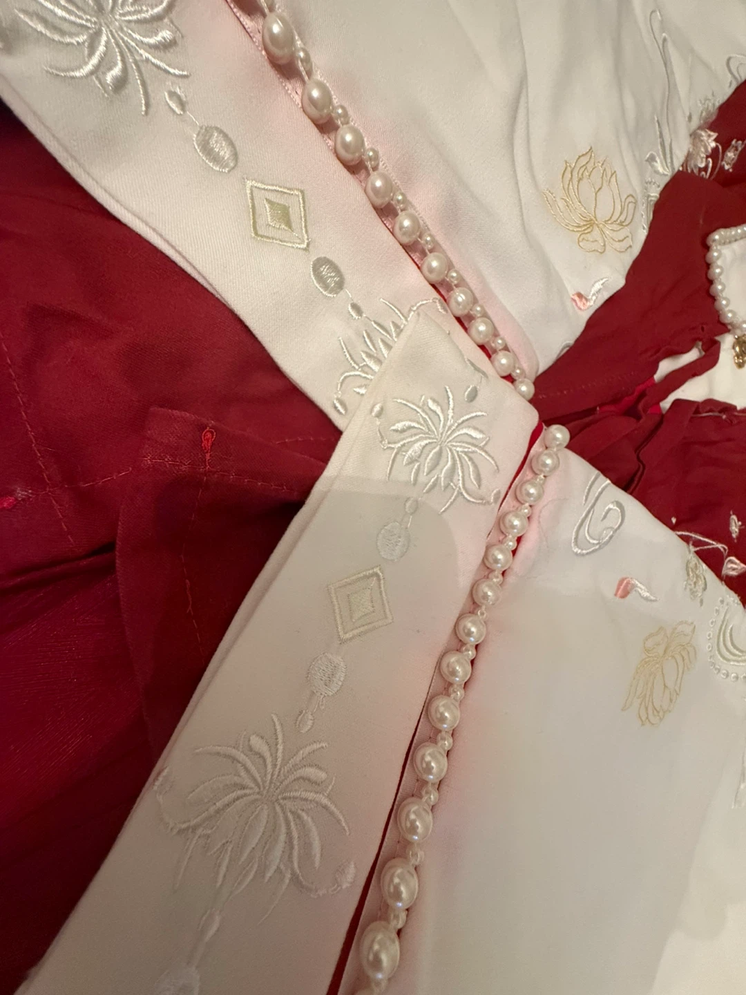Beautiful Red Chinese Hanfu 3-Piece Outfit - photo 4