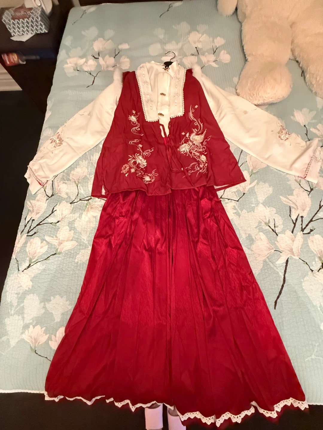 Beautiful Red Chinese Hanfu 3-Piece Outfit