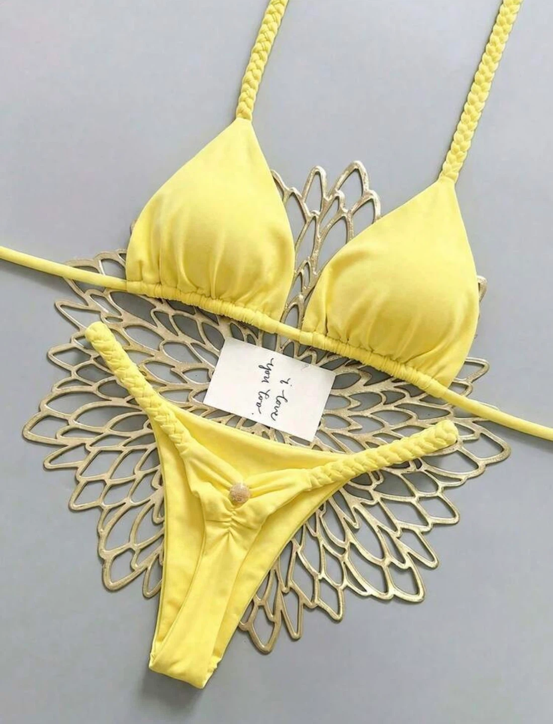 Bikini / bathing suits