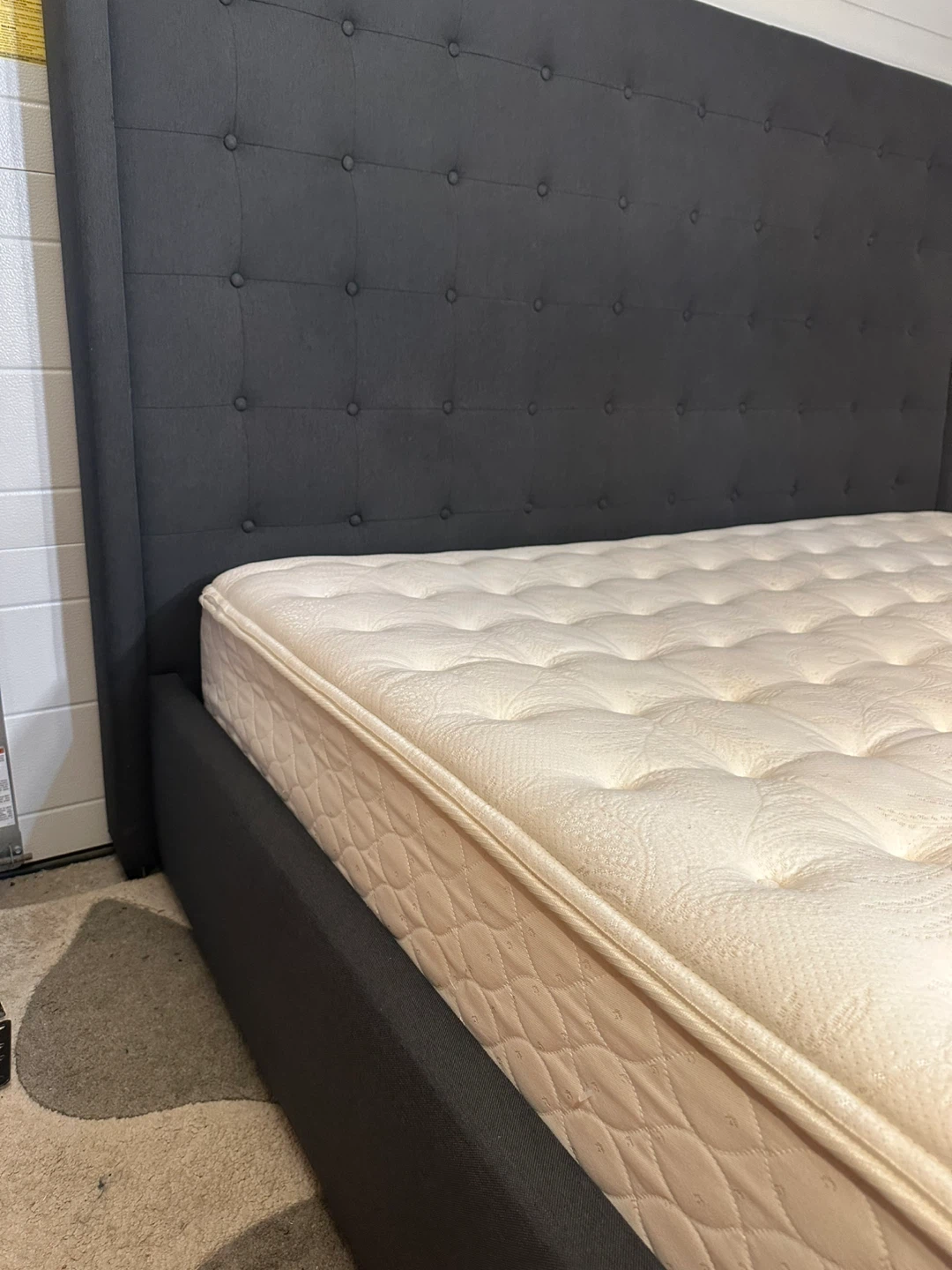 King Bed Frame & Mattress Set – Excellent Condition - photo 5