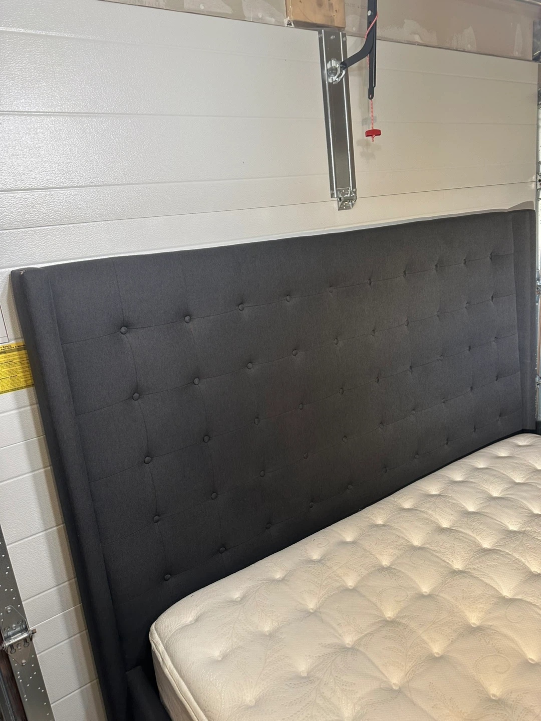 King Bed Frame & Mattress Set – Excellent Condition - photo 4
