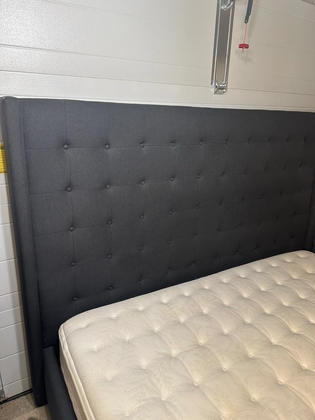 King Bed Frame & Mattress Set – Excellent Condition - photo 2