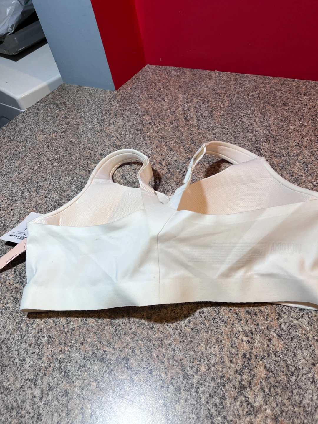 Victoria Sport Maximum Support Sports Bra - photo 2