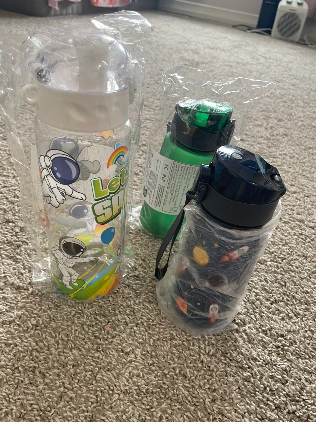3 Kids Water Bottles - Space Theme - photo 2