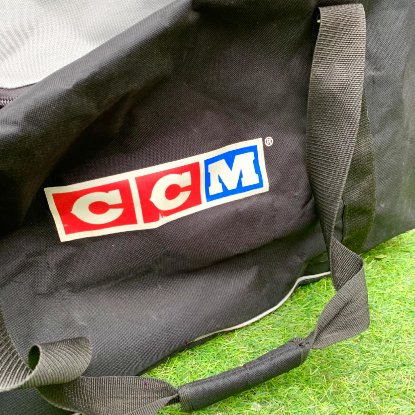 CCM Hockey Bag Duffel Bag Equipment Bag Sports Gear Carrier - photo 3