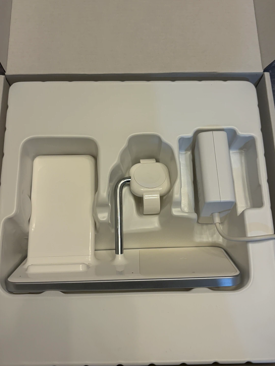 Wireless Charging Stand for iPhone, Apple Watch, AirPods - photo 3