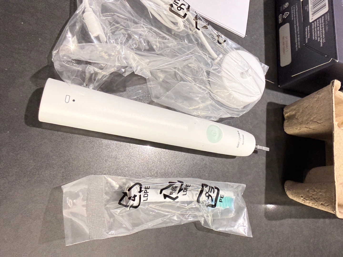 Philips Sonicare 2100 Electric Toothbrush - photo 2