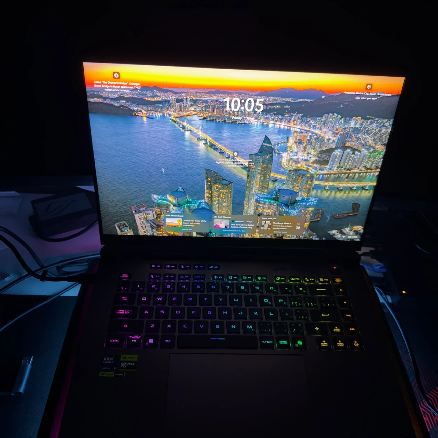 2025 ASUS ROG Strix G16 RTX 5060, Core Ultra 9, 32GB RAM,1TB SSD