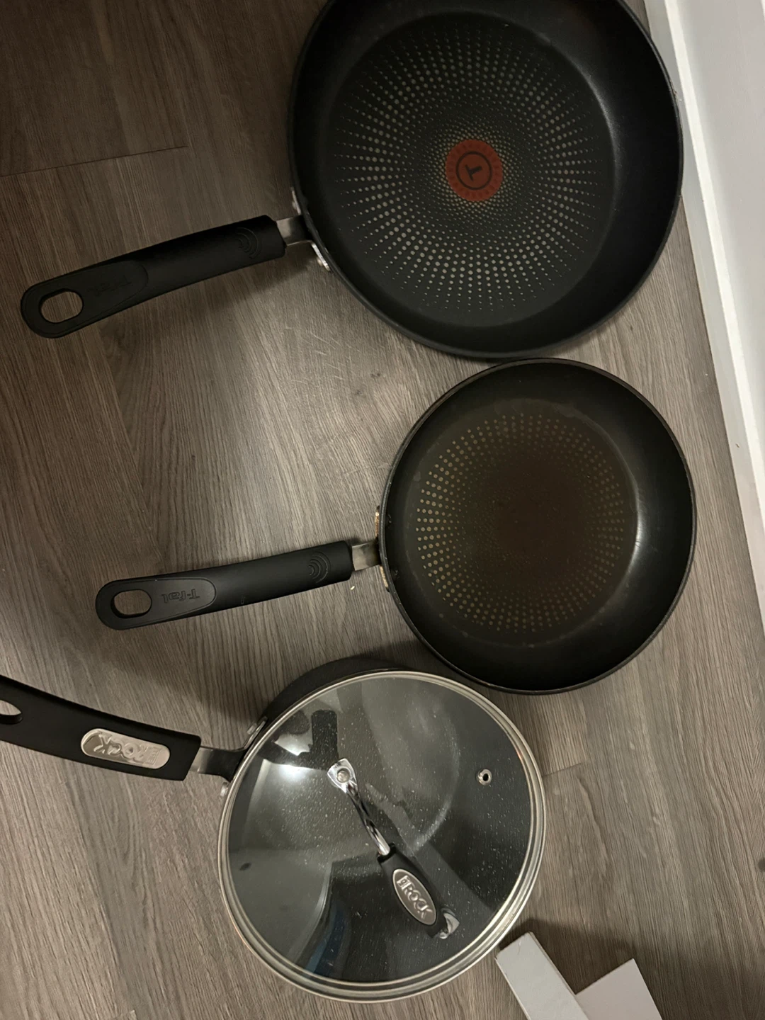 Pans and pots - photo 2