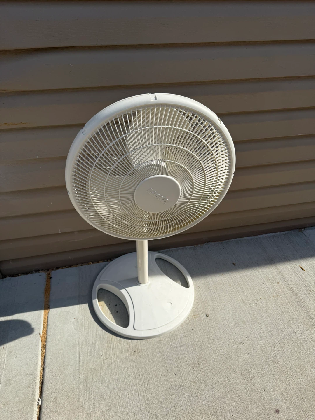 Lasko Pedestal Fan
