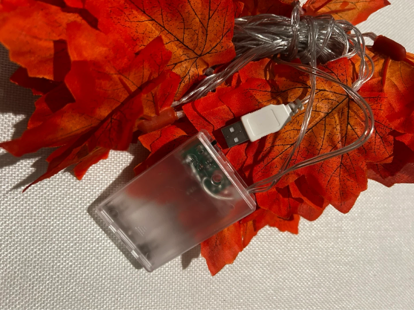 Maple Leaf String Lights - 6M/20FT 40LED - photo 2