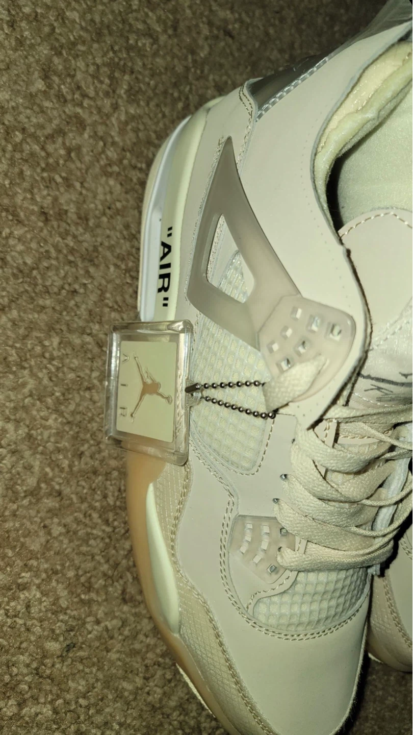 Air Jordan 4 - photo 2