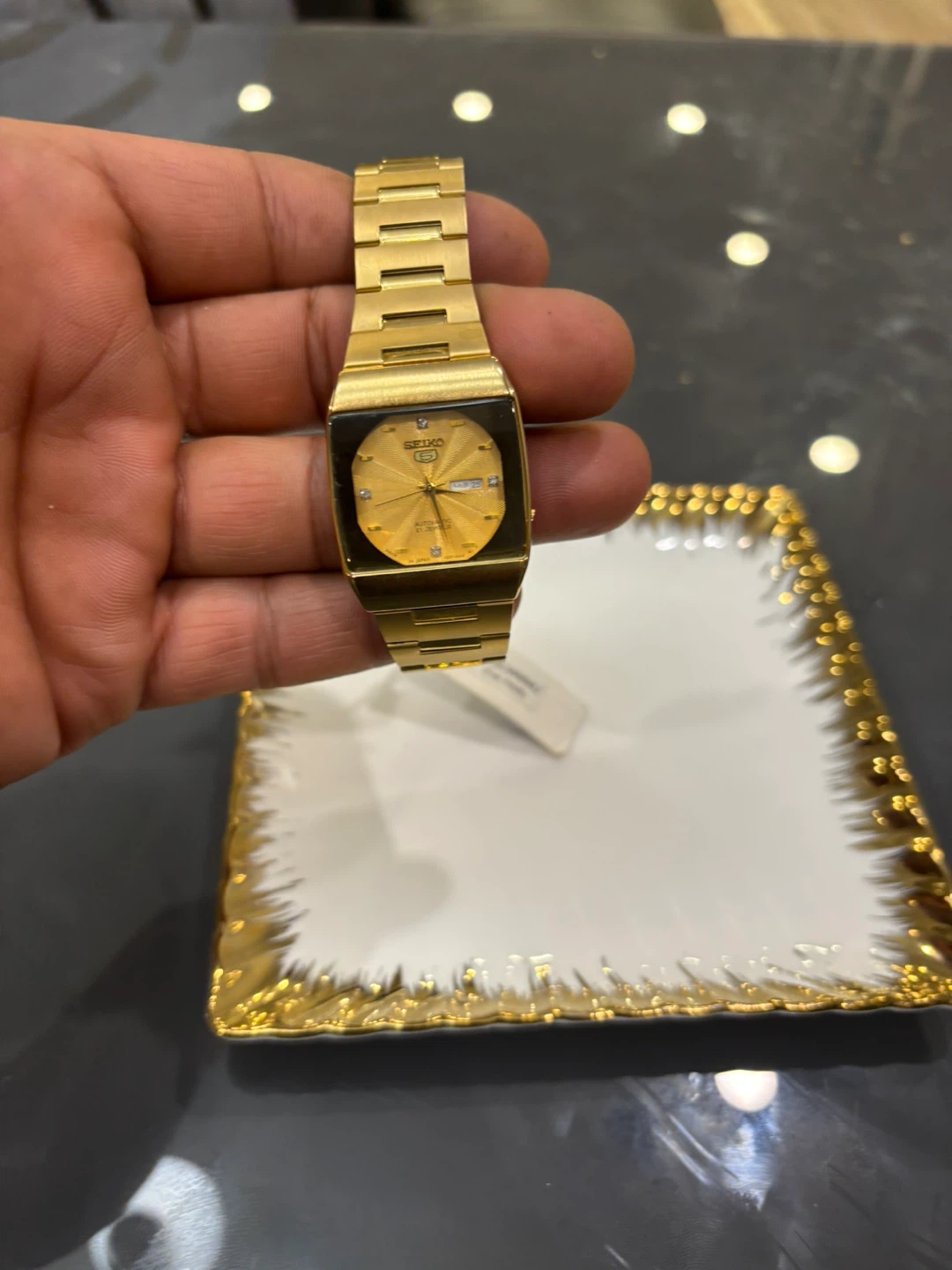 Seiko Automatic Gold Tone Watch - photo 4