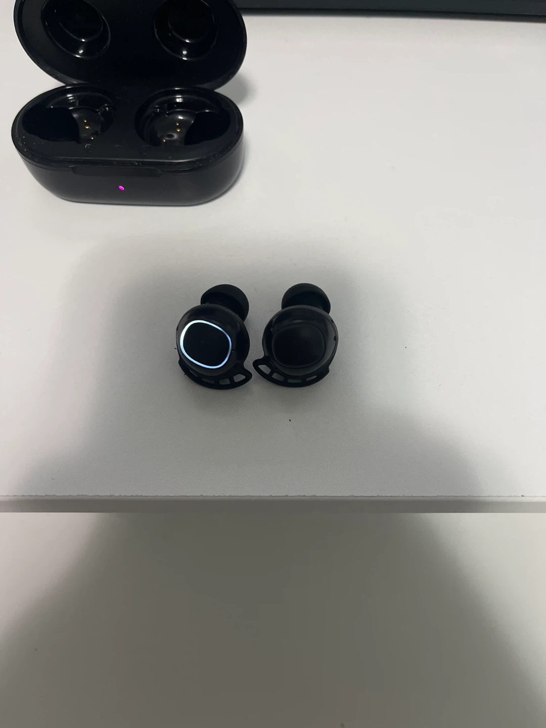 MPOW Black Wireless Earbuds with Charging Case - photo 5