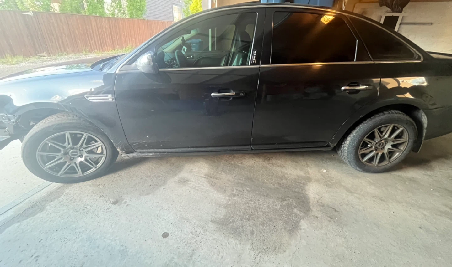 2009 Ford Taurus Limited - 3.5L V6 - photo 3