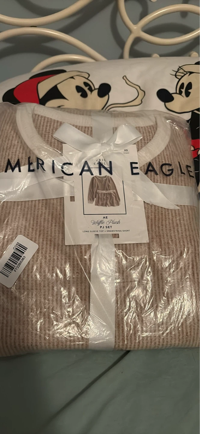 American eagle pjs set waffle brown tags on size Xs