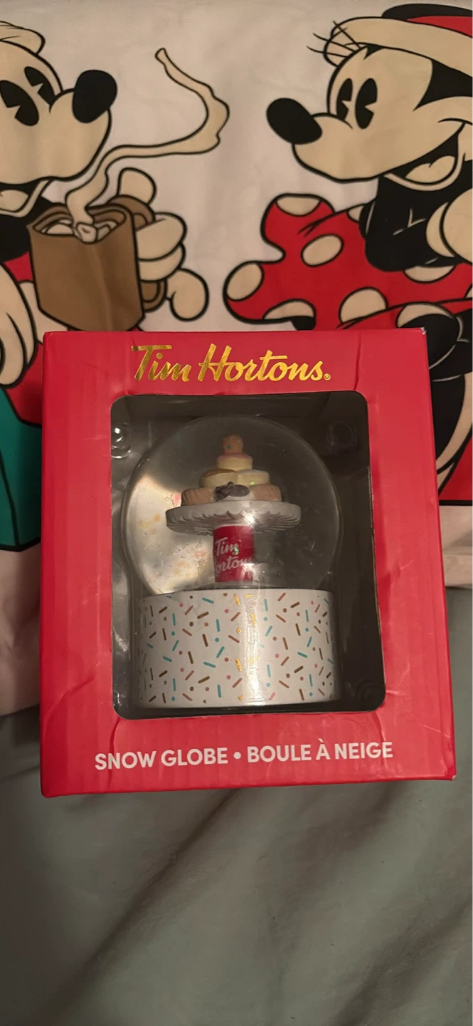 Tim Hortons snow globe bake stand