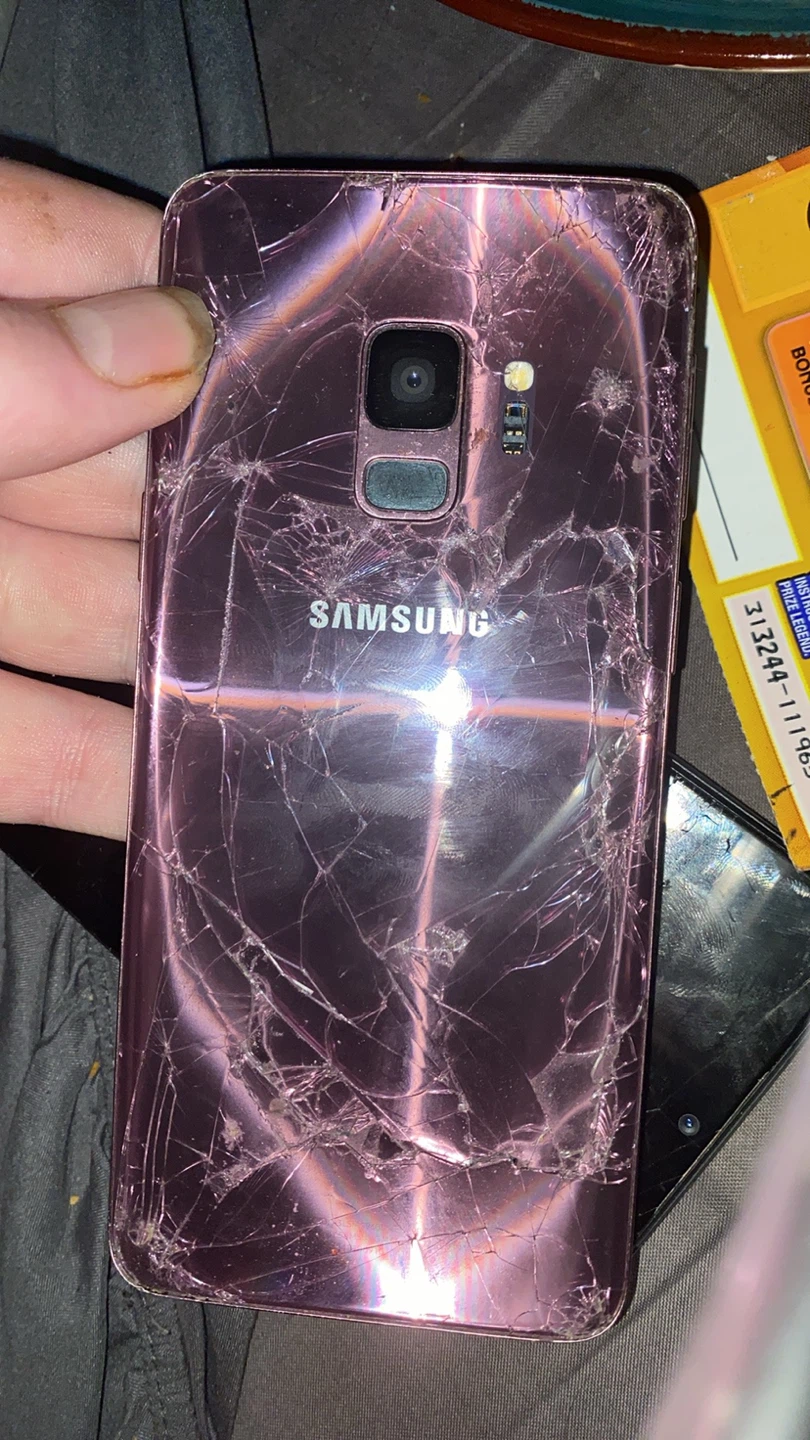 Samsung Galaxy S9 Cracked Screen - Pink - photo 2