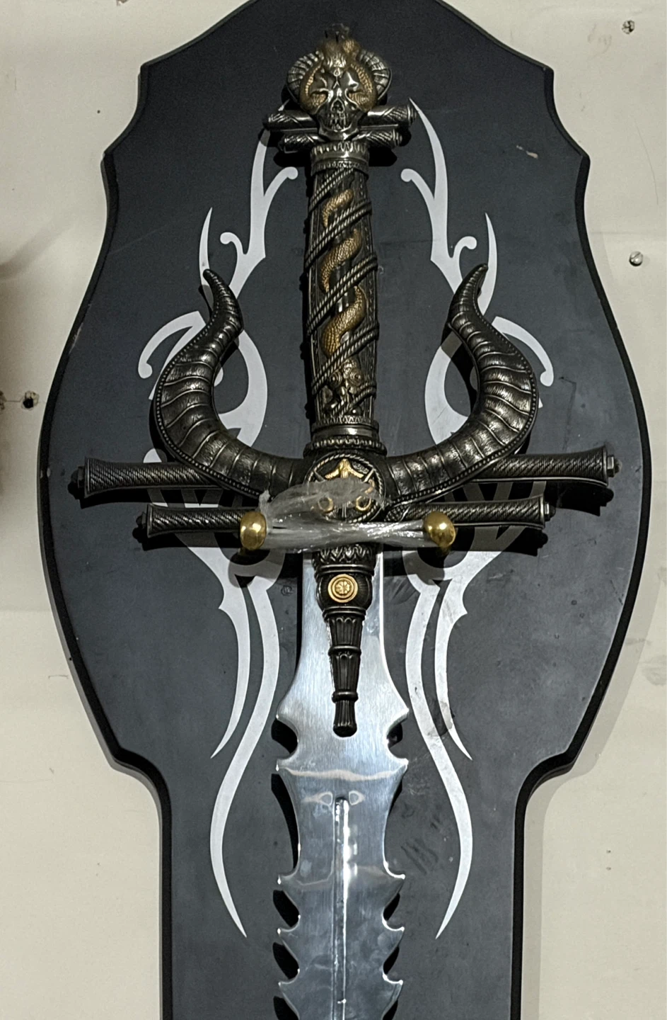 Fantasy display sword with wall plaque - photo 3