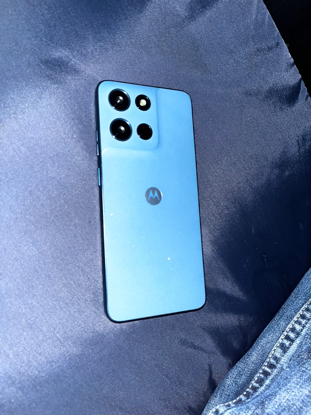 Motorola Cell Phone - photo 2