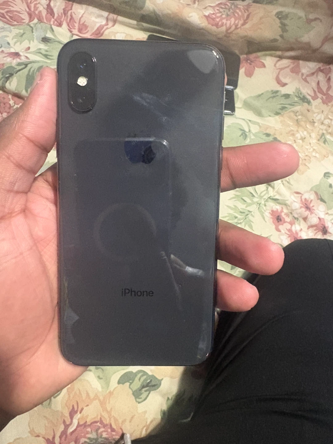 Apple iPhone X - photo 2
