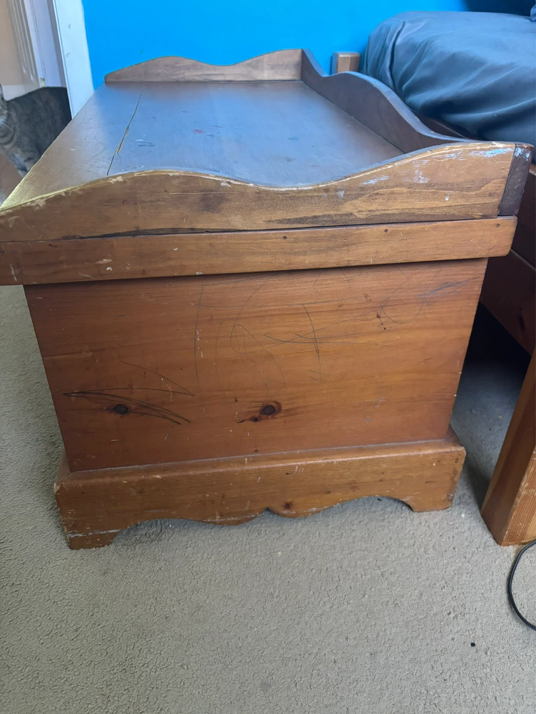 Wooden Blanket Chest - photo 3