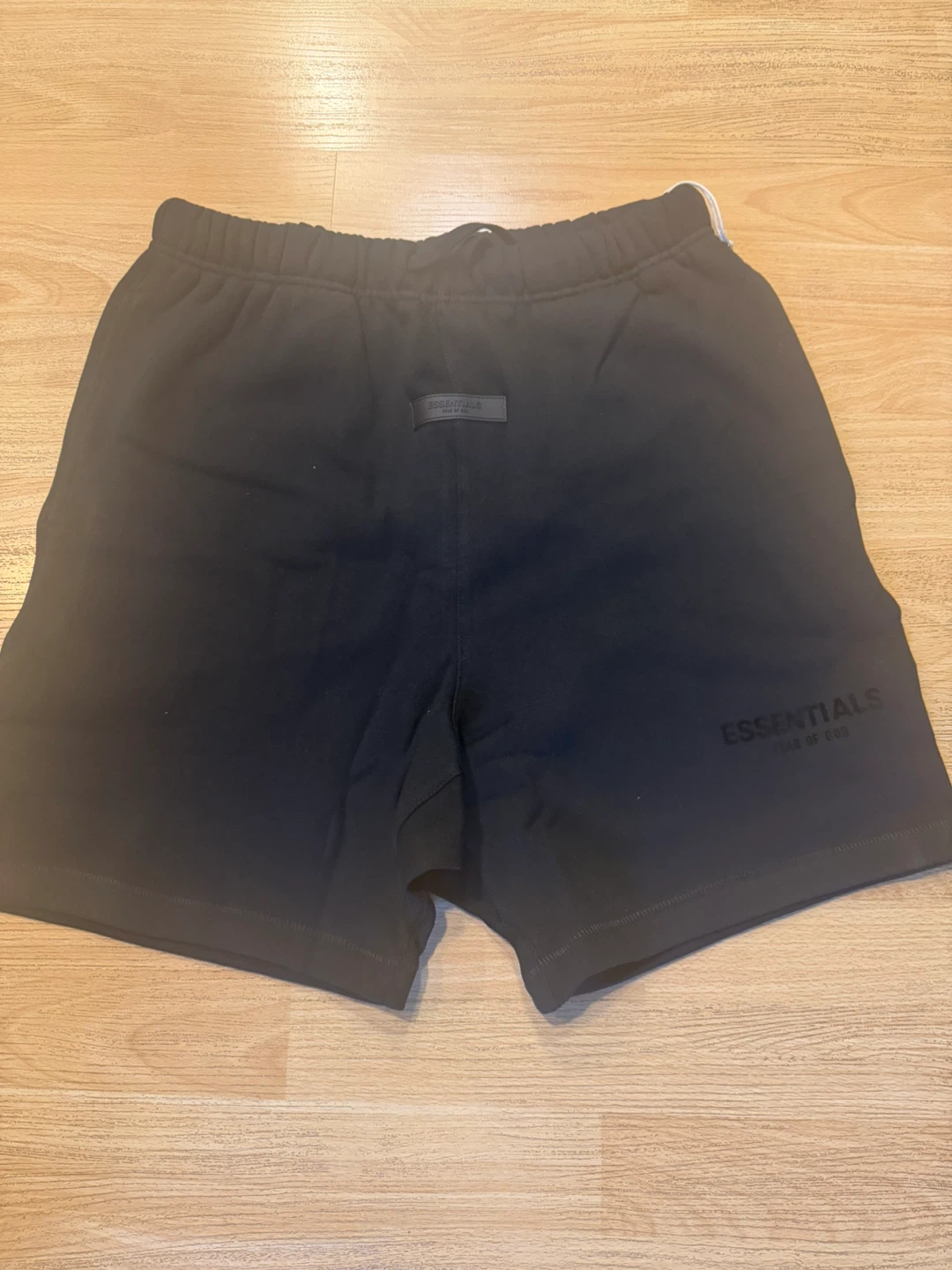 ESSENTIALS Fear of God Black Shorts Size M