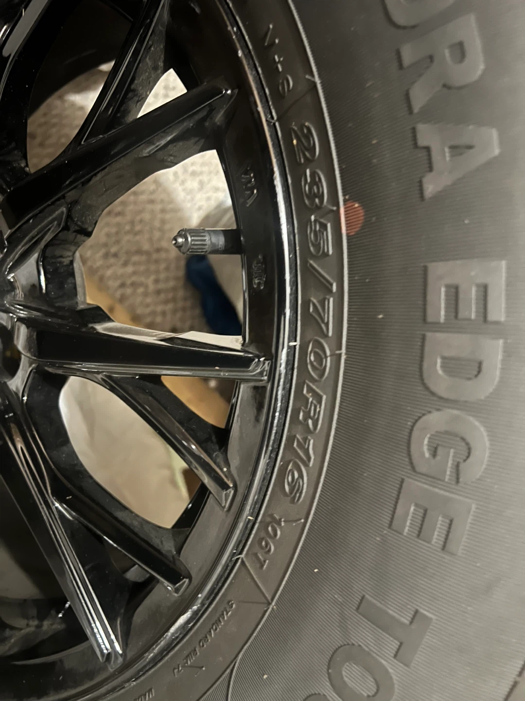 Motomaster Hydra Edge Tour Tire with 16" Rim - photo 3