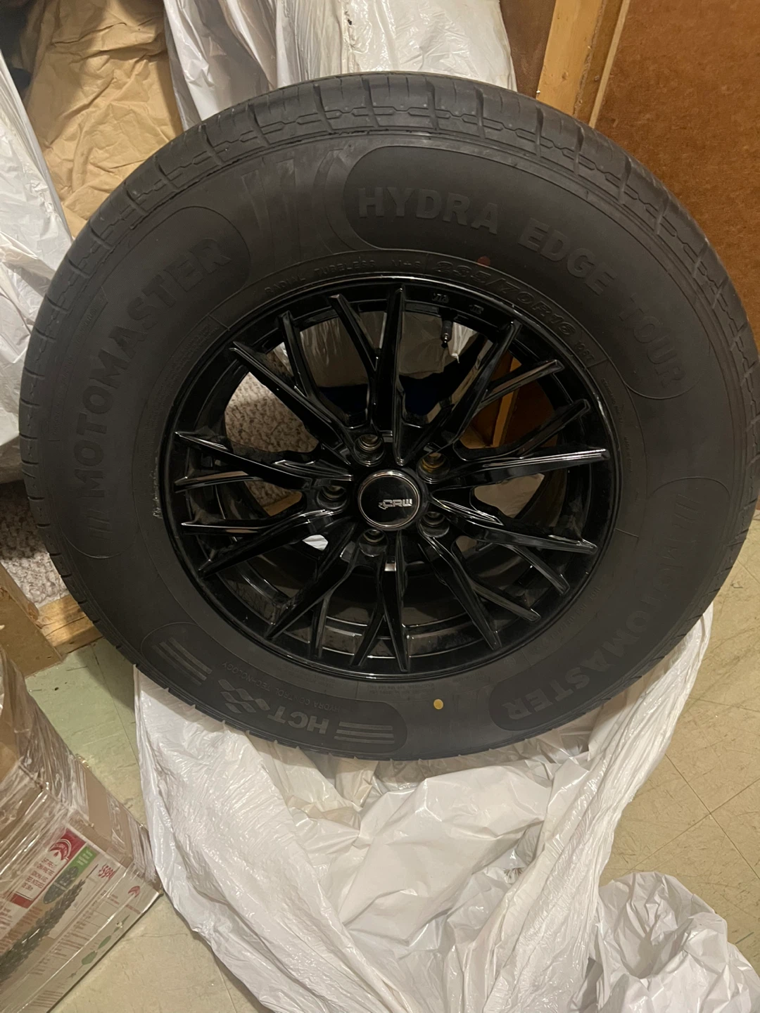 Motomaster Hydra Edge Tour Tire with 16" Rim
