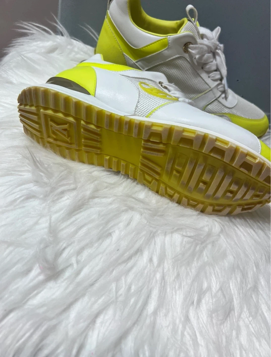 Louis Vuitton Women's Sneakers - photo 4
