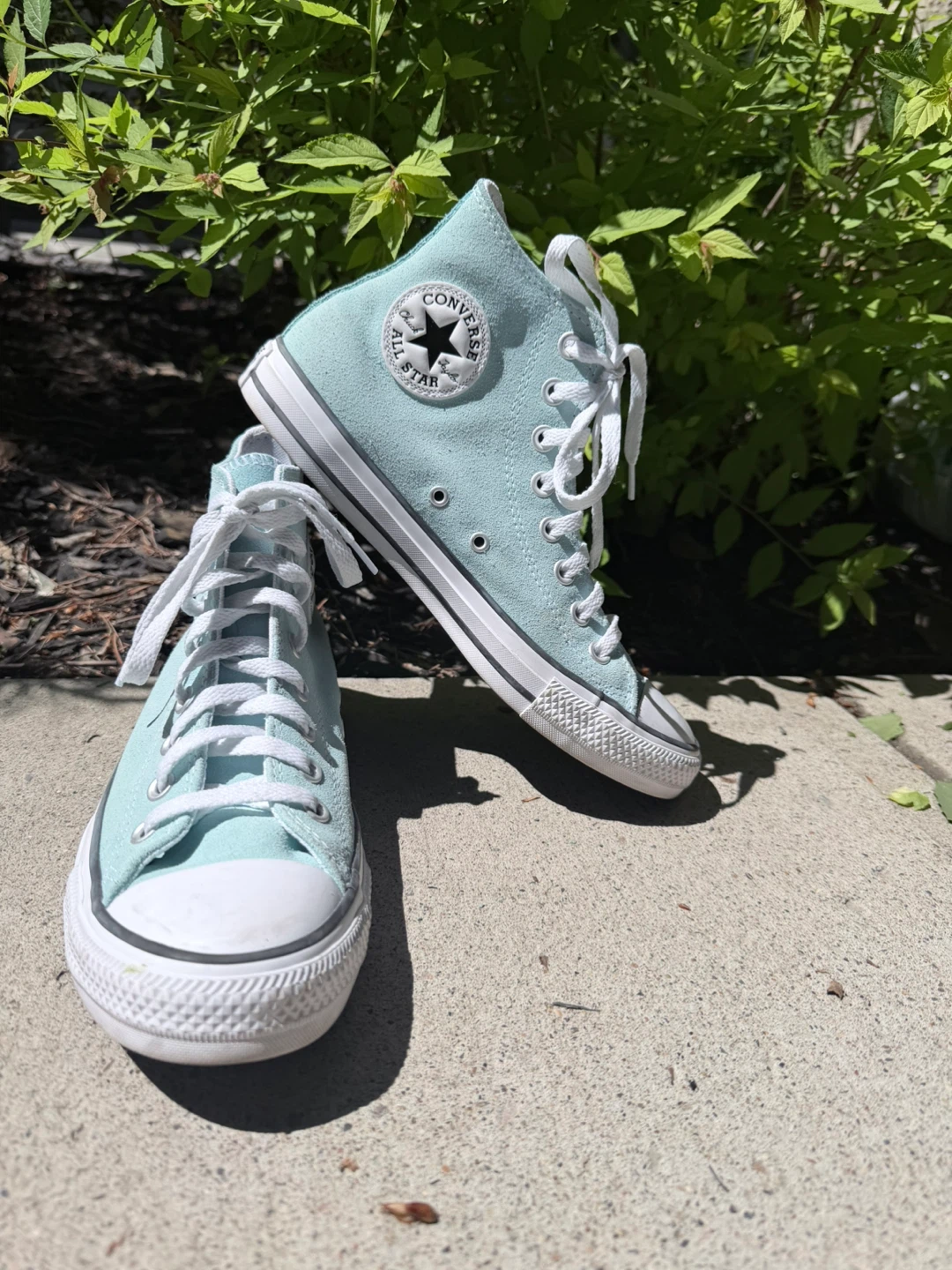 Converse Chuck Taylor All Star High Top - Size 7 Women's