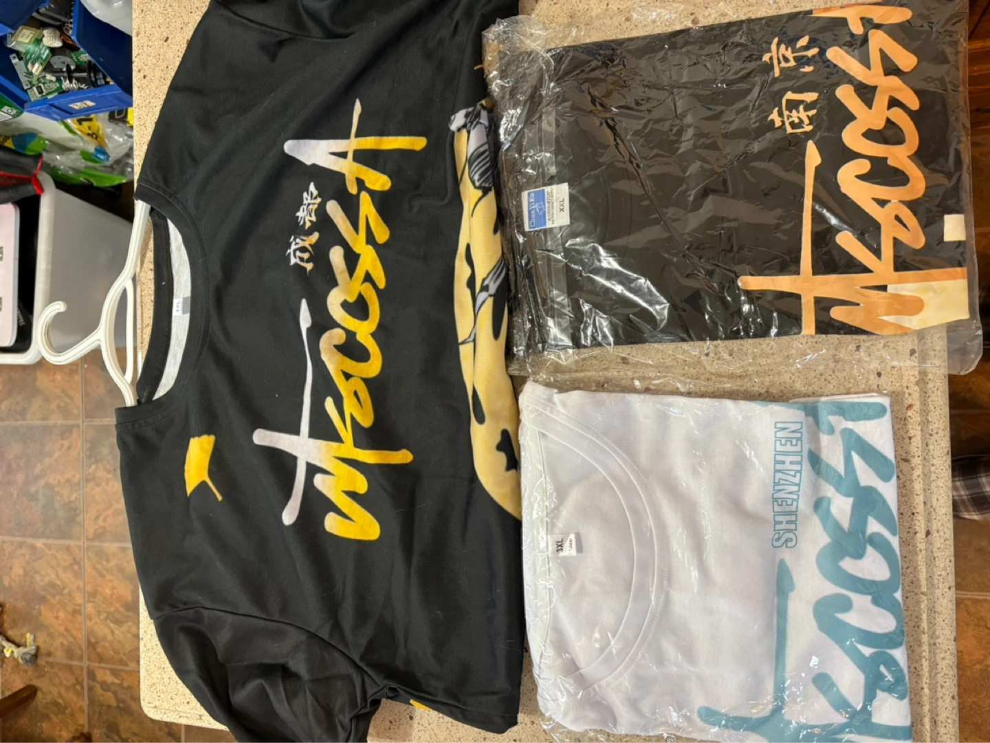2 Black 1 White Graphic T-Shirt - 4XL/3XL/2XL - photo 4