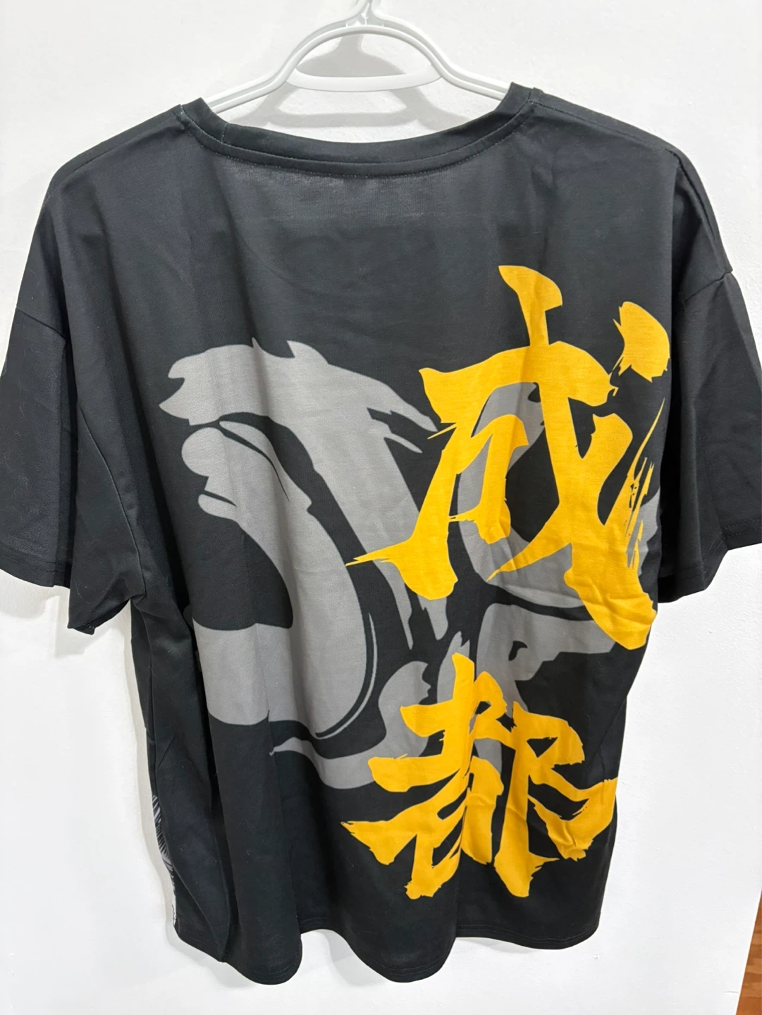 2 Black 1 White Graphic T-Shirt - 4XL/3XL/2XL - photo 3