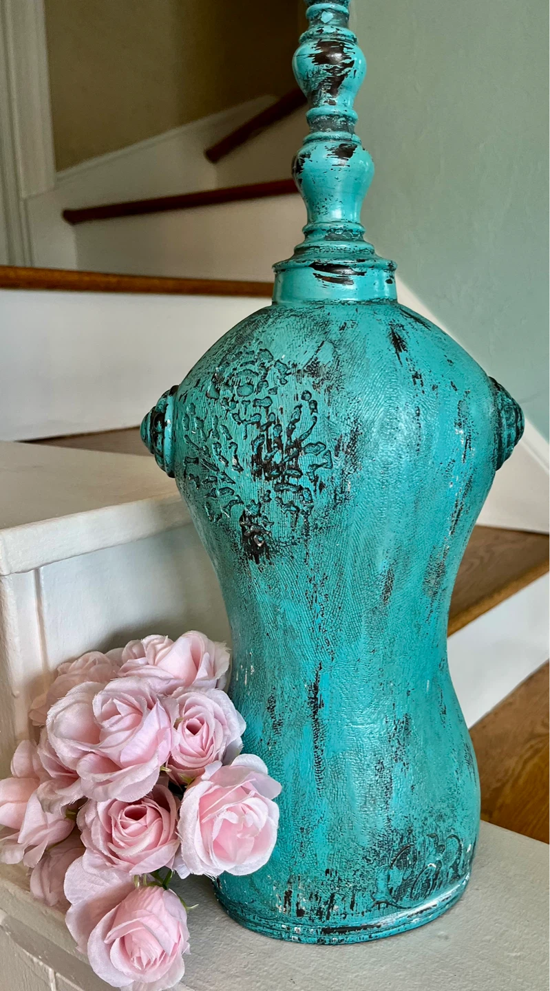 DECORATIVE BLUE MANNEQUIN - photo 2