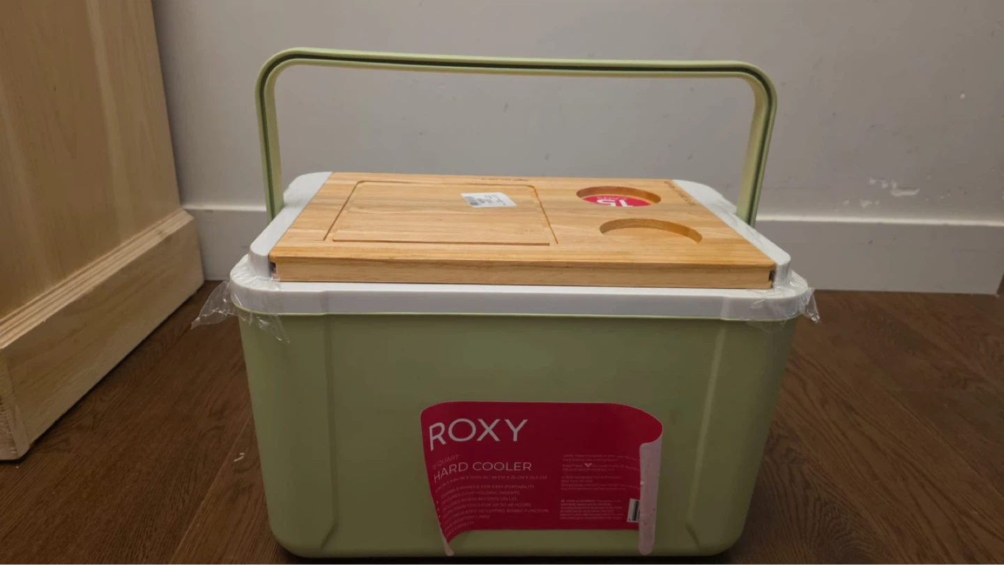 Roxy Hard Cooler with Wooden Lid