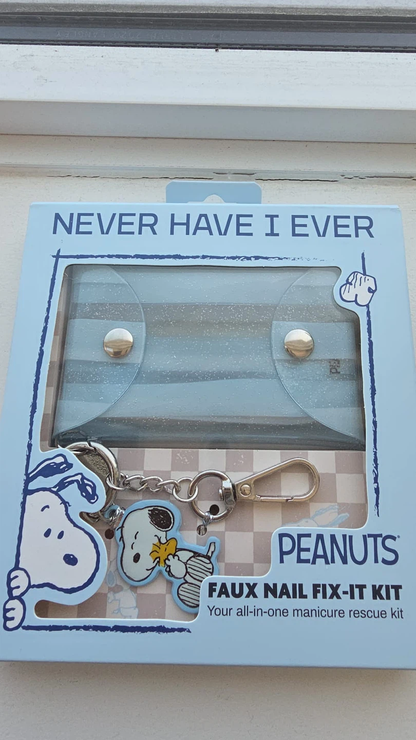 Peanuts Faux Nail Fix-It Kit