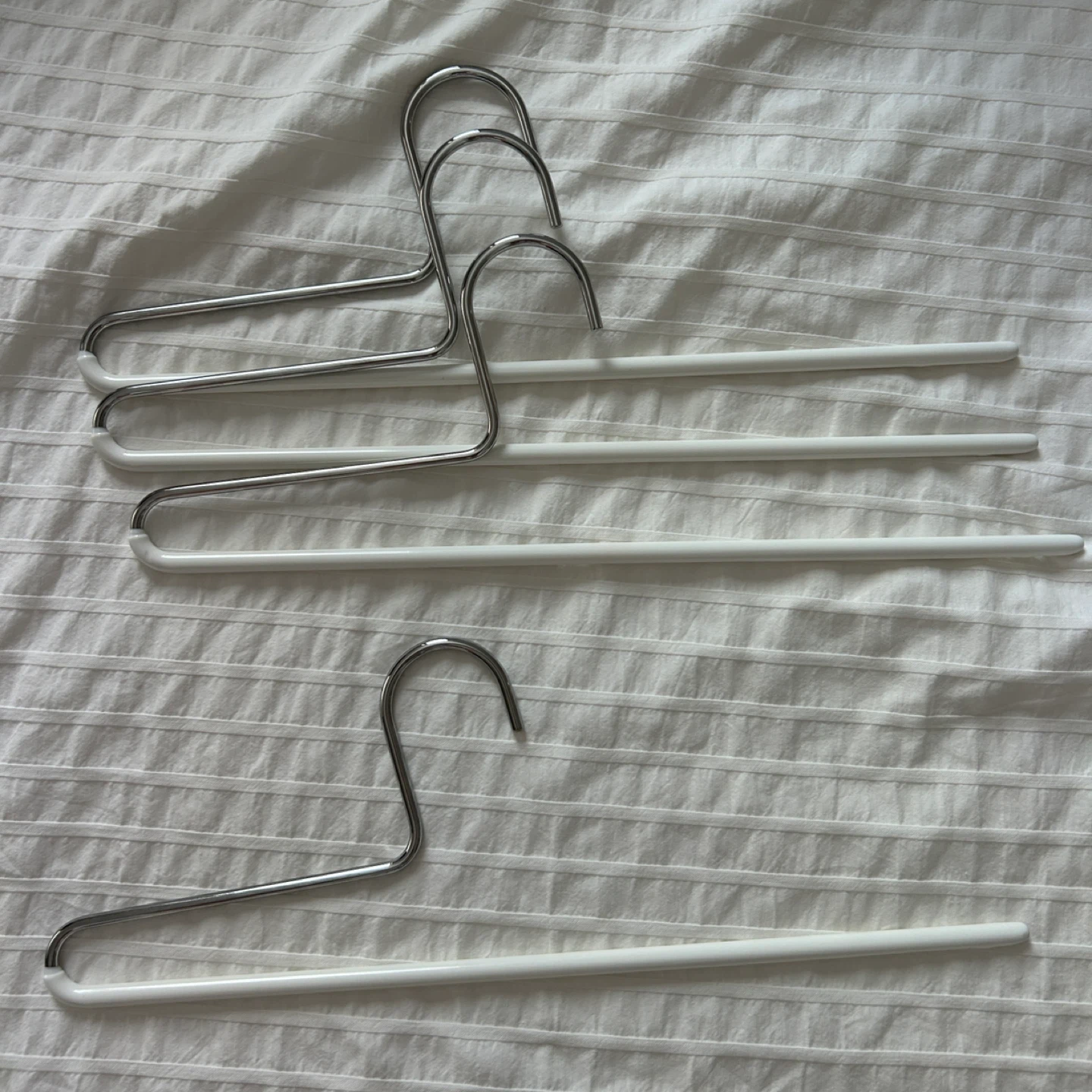 Trousers hanger