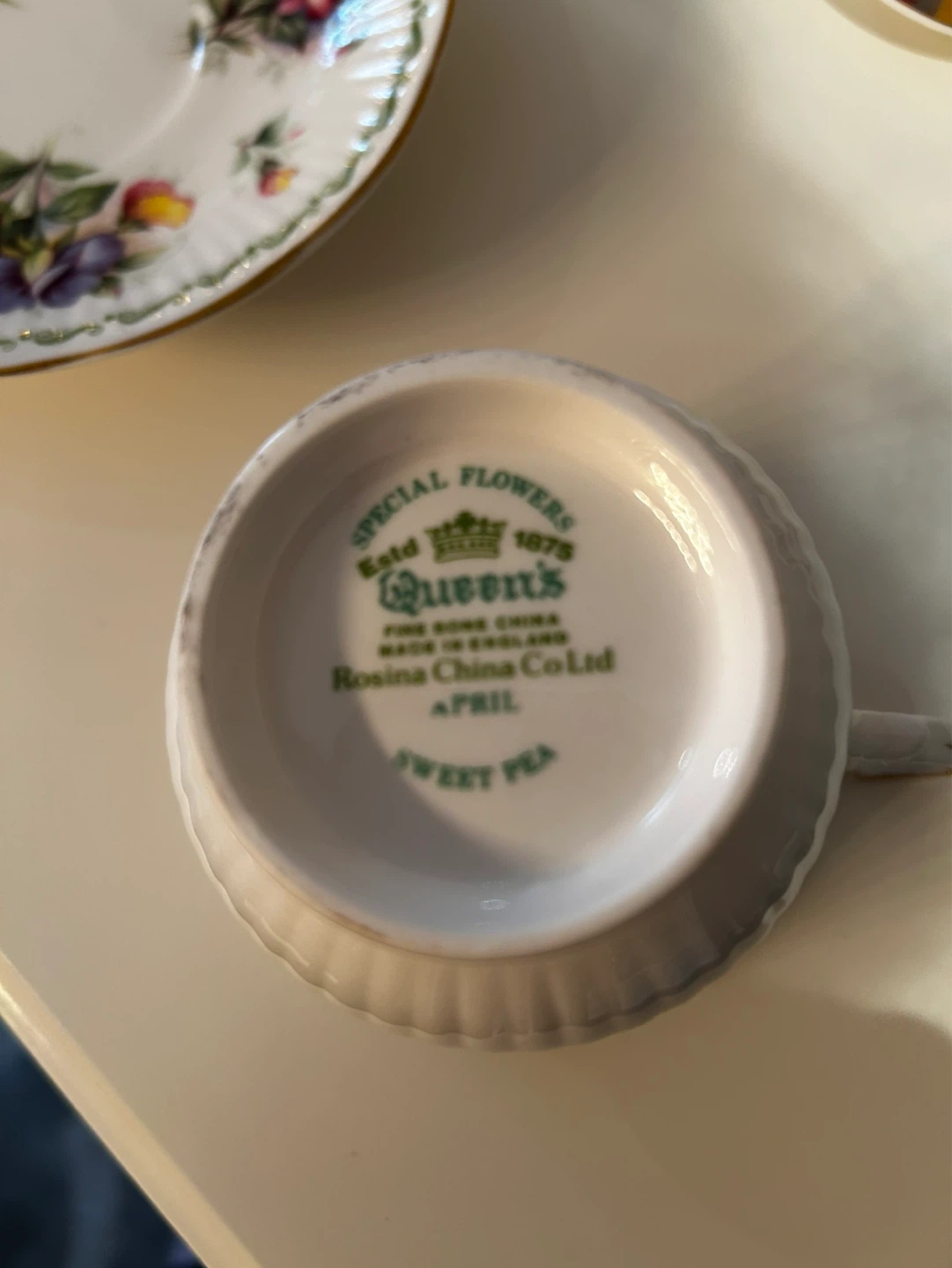 Queen's Rosina China Co Ltd Fine Bone China Tea Cup and Saucer - photo 4