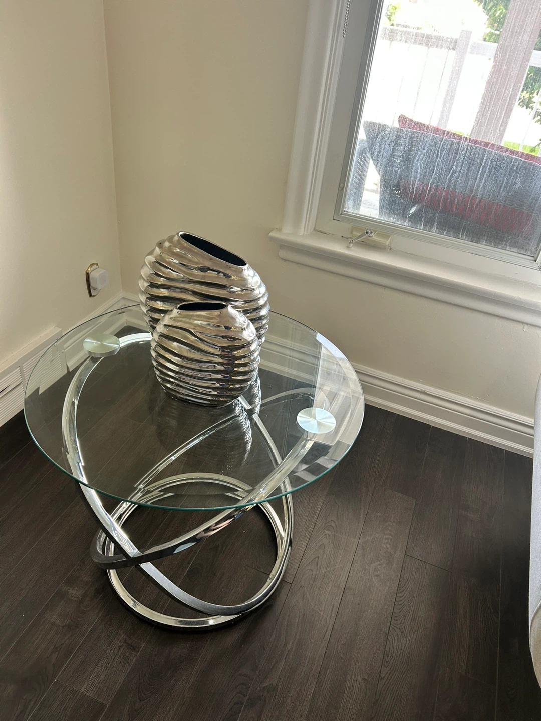 Two set table - photo 2