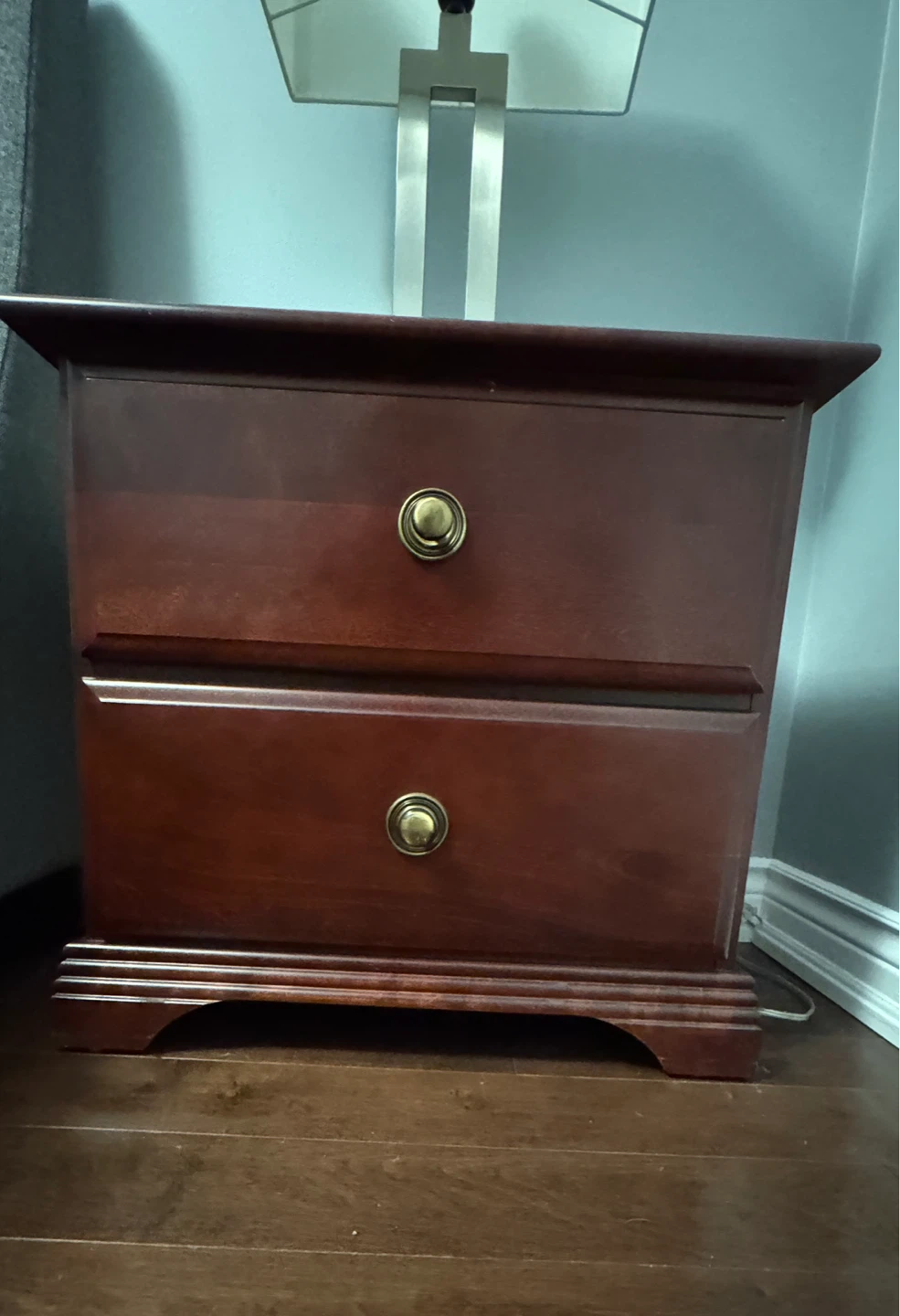 Wooden Bedroom Set - Dresser, Nightstand & Bed Frame - photo 5