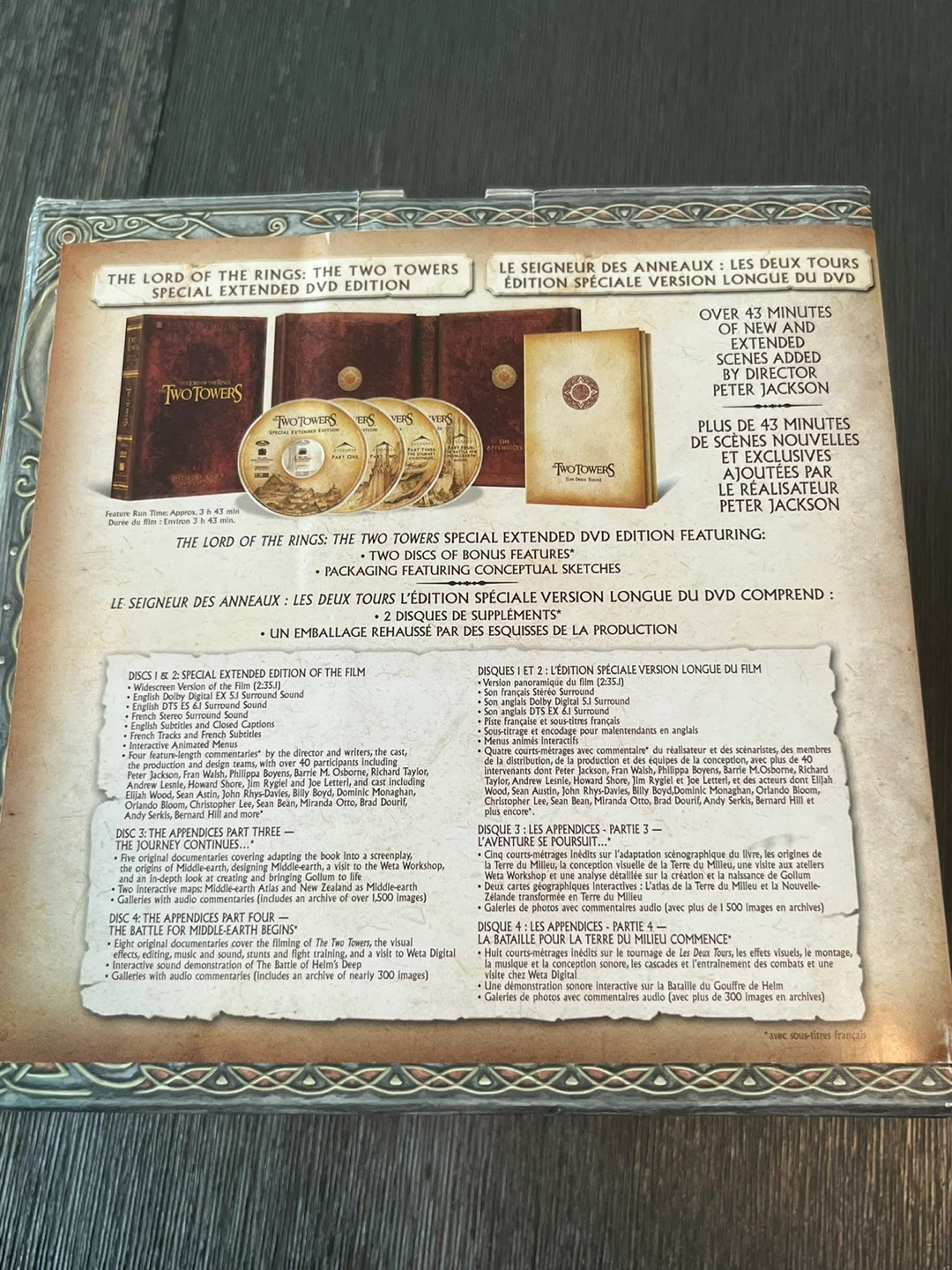 The Lord of the Rings: The Two Towers Collector's DVD Gift Set - photo 3