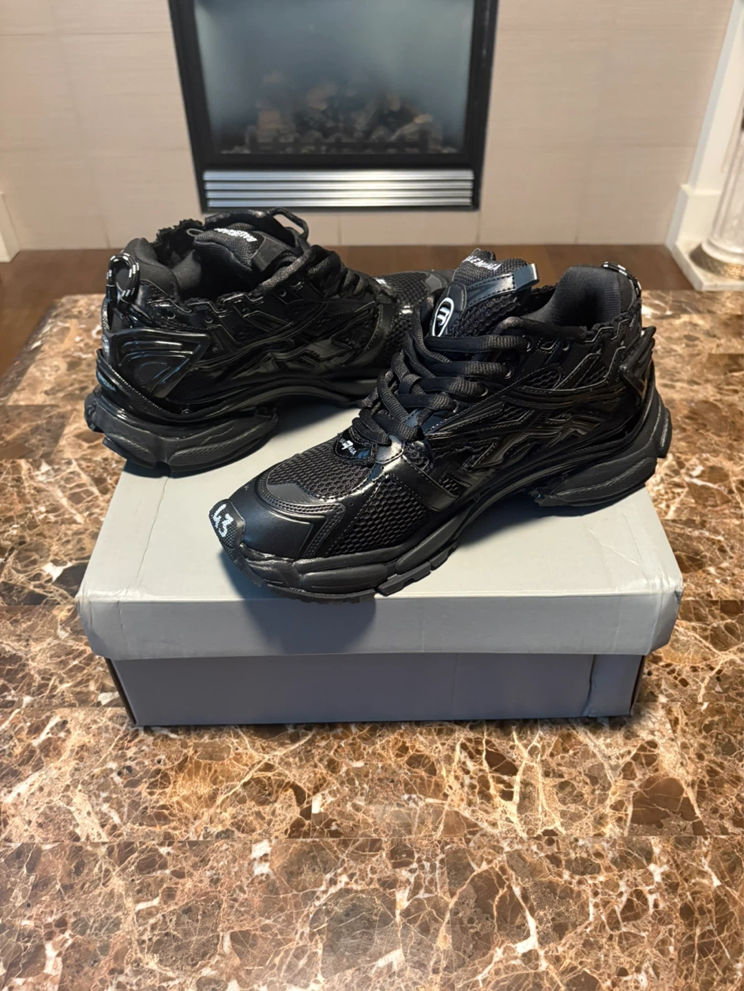 Balenciaga Runners - photo 2