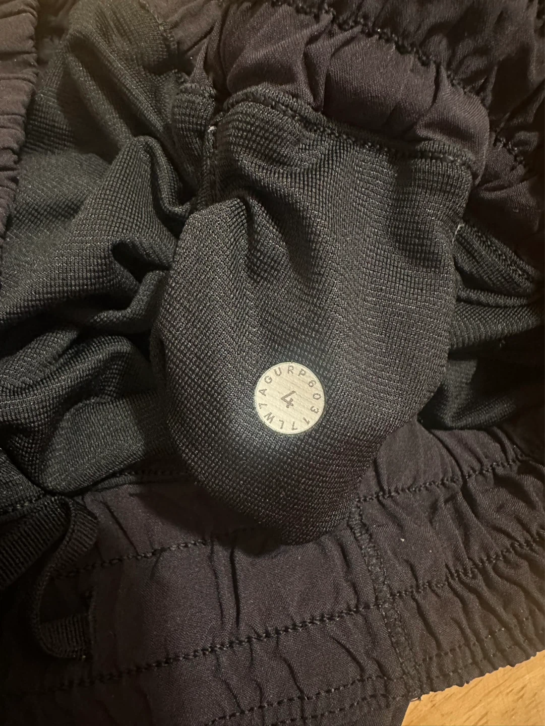 Lululemon Black Running Shorts Size 4 - photo 4