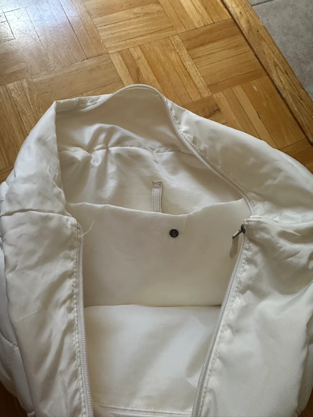 White Quilted Tote Bag - photo 3