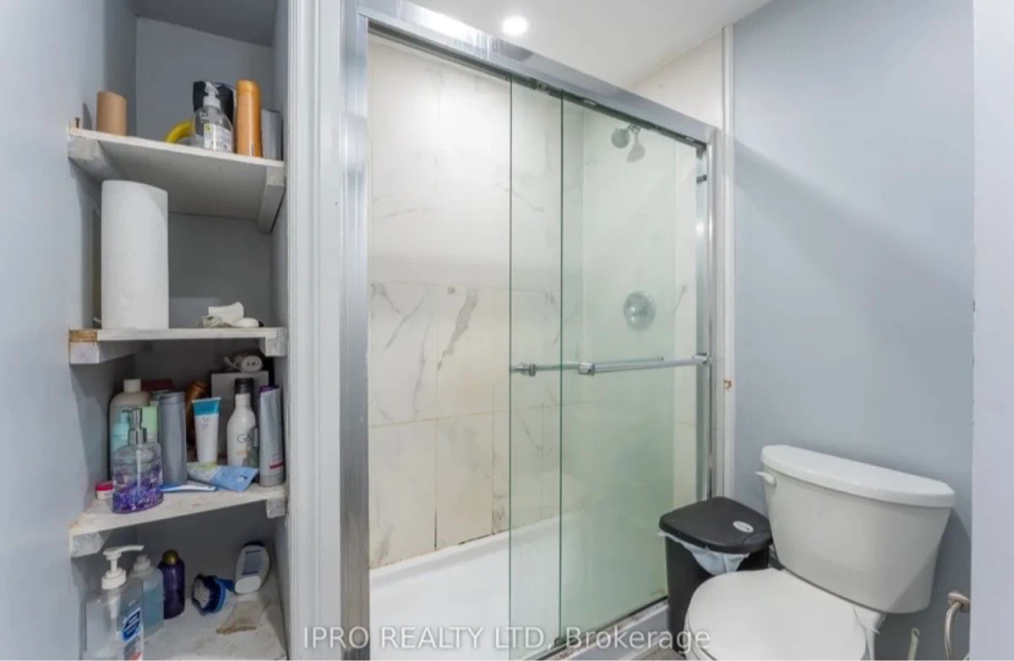 Basement for rent - photo 4