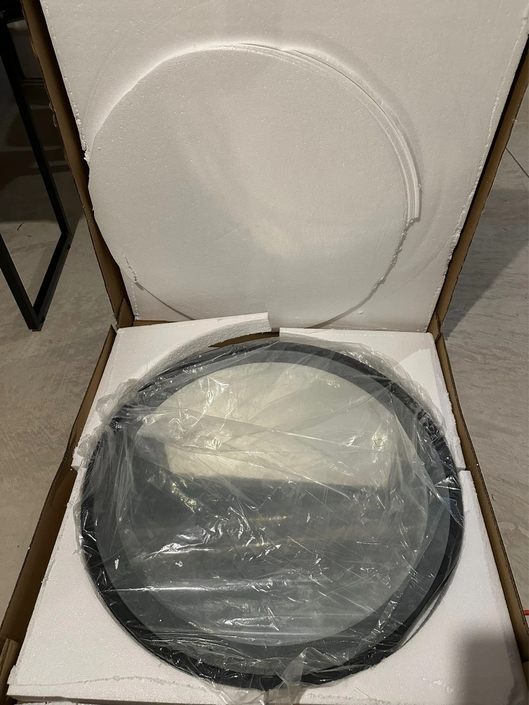 Fleurco Round LED Mirror - photo 4