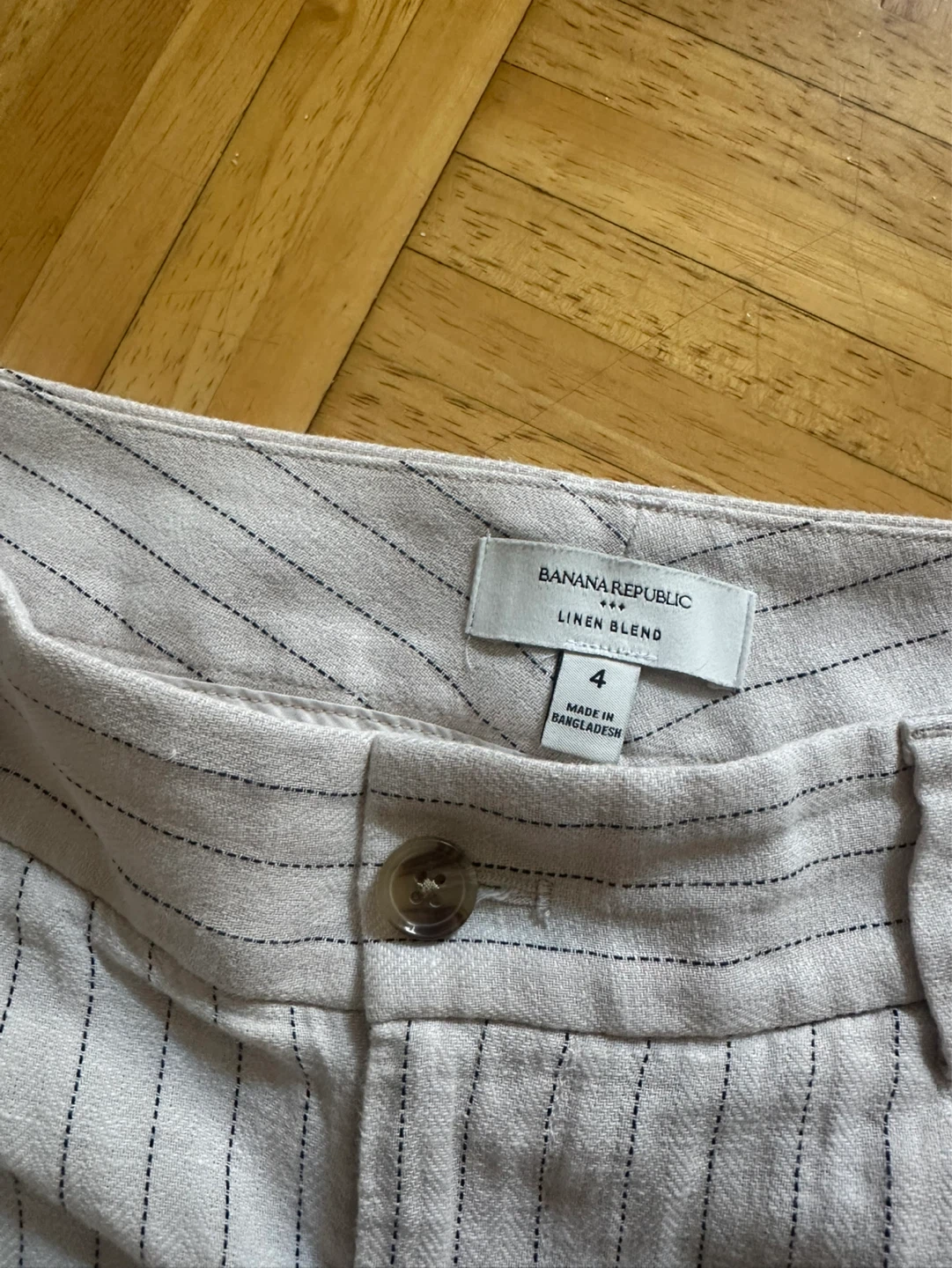 Banana Republic Tapered Fit Pants - Size 4 - photo 2