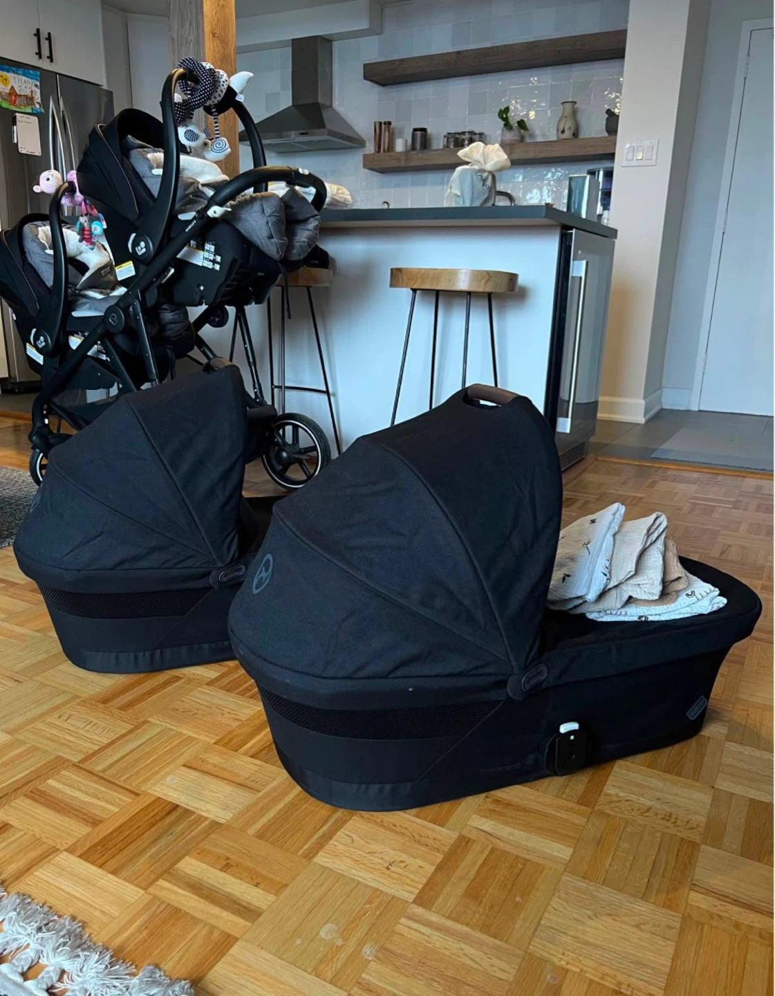 ** 1 LEFT** Cybex Baby Bassinet/Cot for Twin Stroller - photo 3
