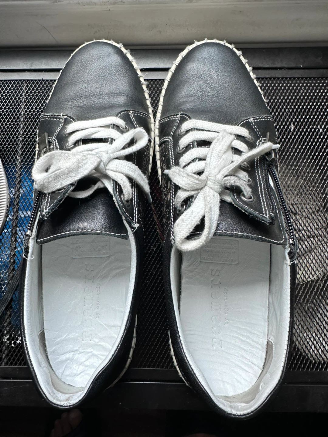 Roamers by Ego-Trip Black Leather Sneakers