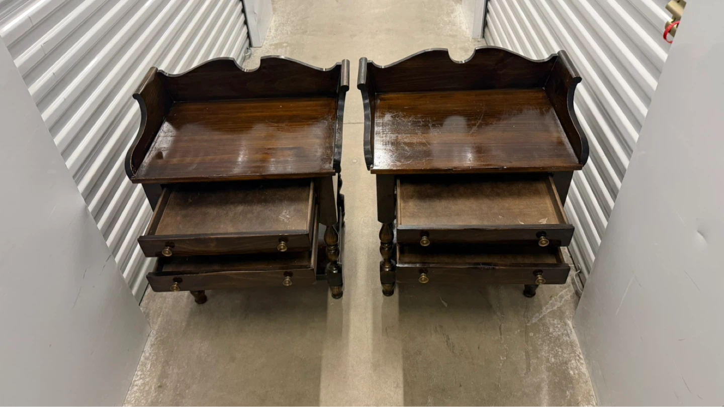 Pair of vintage dark wood nightstands - photo 3
